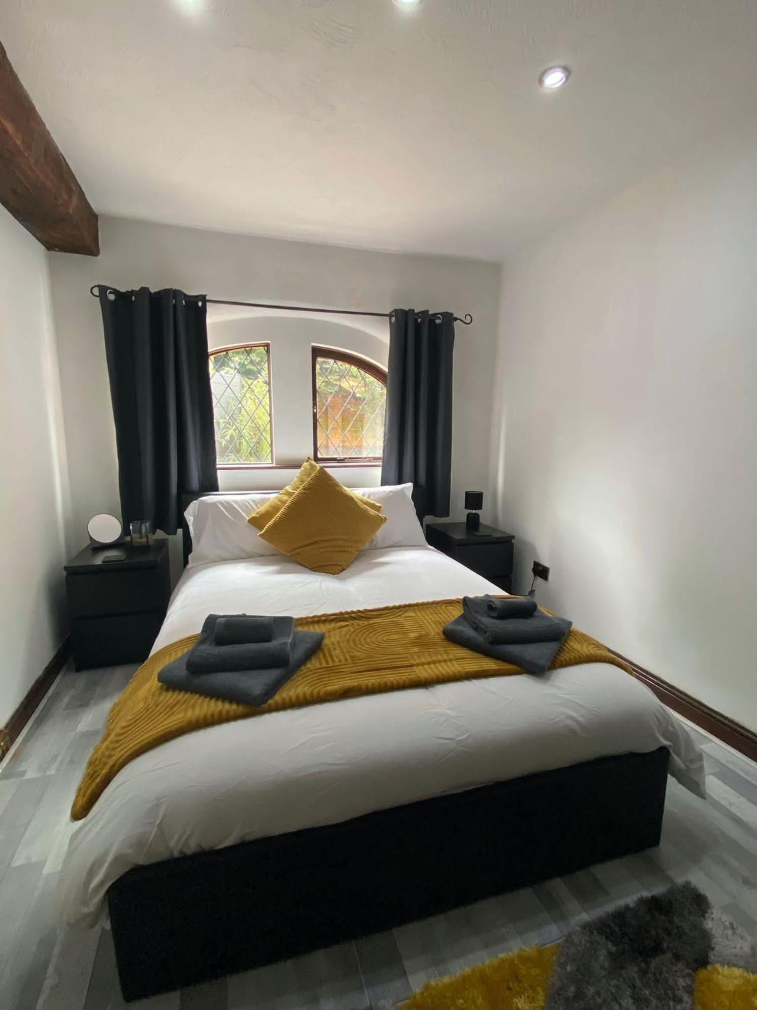 The Coach House Villa เบอร์มิงแฮม ภายนอก รูปภาพ